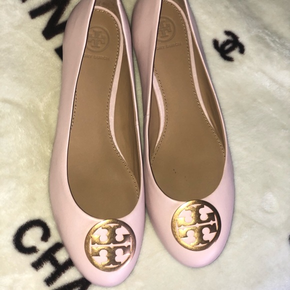 Flats - Picture 2 of 3